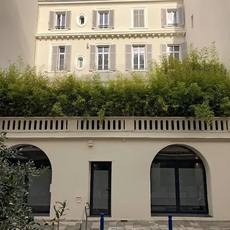 Apartment 4br Luxury Family Loft - Walk To & Shopping, Air Cond & Sunny Terrace Totolulucannes Cannes