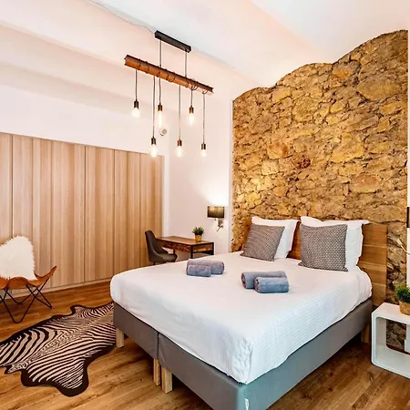 4br Luxury Family Loft - Walk To & Shopping, Air Cond & Sunny Terrace Totolulucannes Apartment Cannes