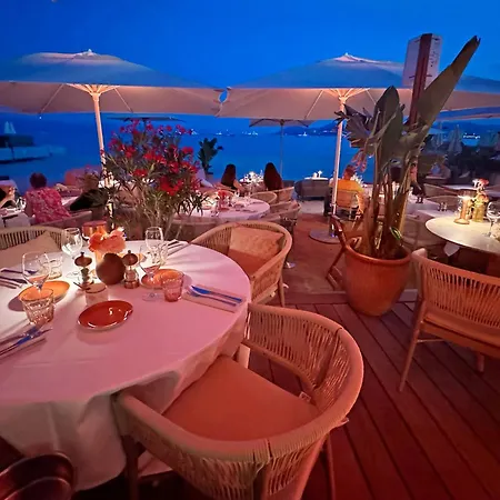 4br Luxury Family Loft - Walk To & Shopping, Air Cond & Sunny Terrace Totolulucannes Cannes